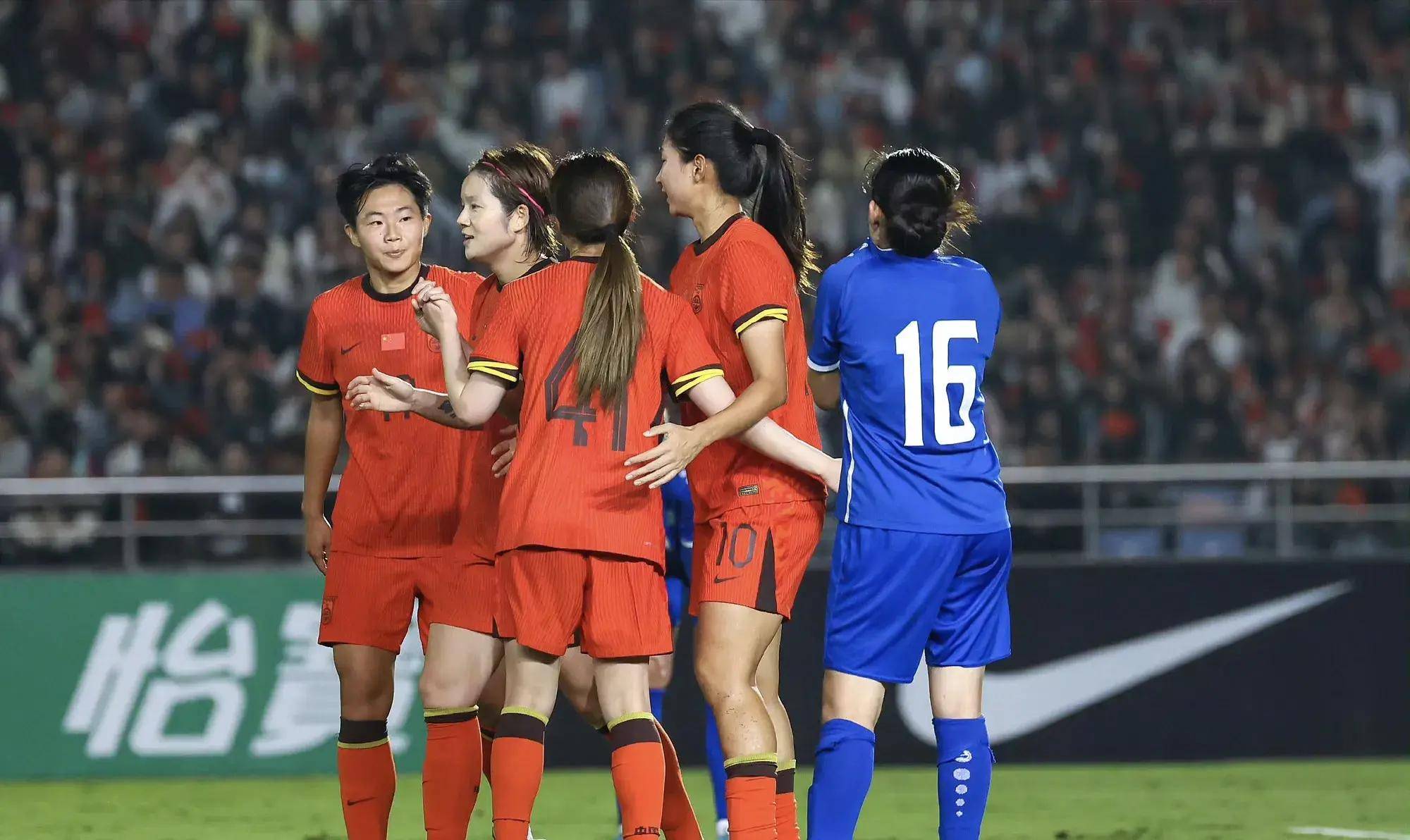 女足比赛实力悬殊，排名靠前球队信心十足的简单介绍
