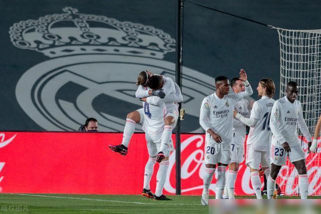 包含马竞客场中缴梅开二度，缺席卡瓦哈尔红牌后盼转机的词条