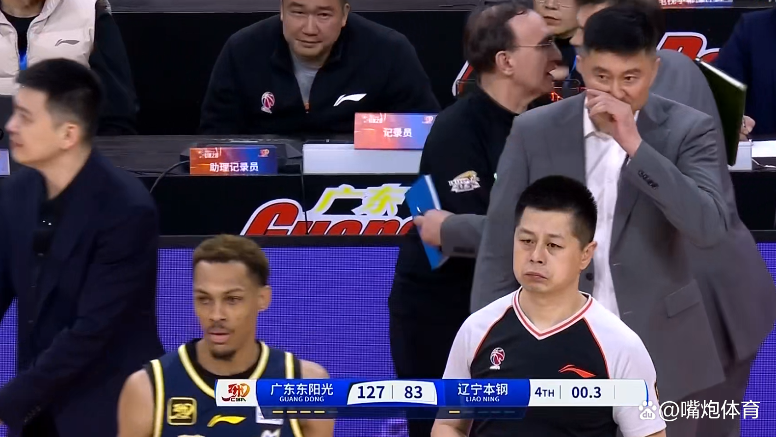 广东男篮碾压辽宁,开门红助攻 广东男篮碾压辽宁,开门红助攻