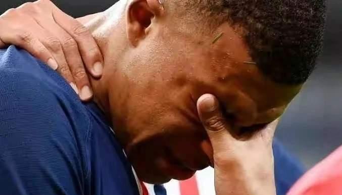 巴黎圣日耳曼遭遇瓶颈，里昂力压领先的简单介绍