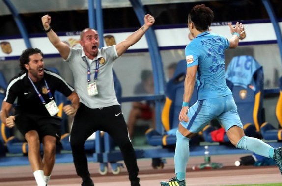 富力战平苏宁,保级形势依然堪忧的简单介绍 富力战平苏宁,保级形势依然堪忧的简单介绍